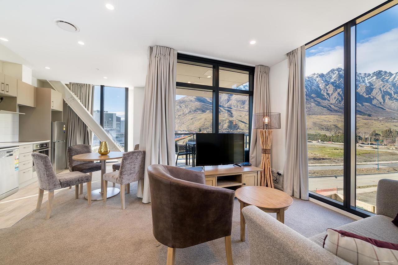 Executive 2 Bedroom Apartment Remarkables Park Queenstown Bagian luar foto