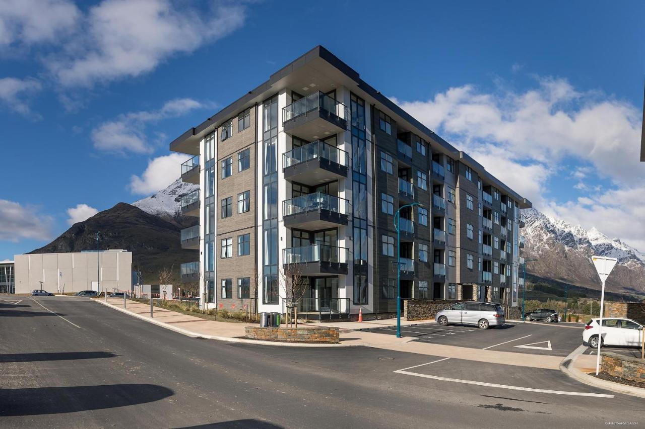 Executive 2 Bedroom Apartment Remarkables Park Queenstown Bagian luar foto